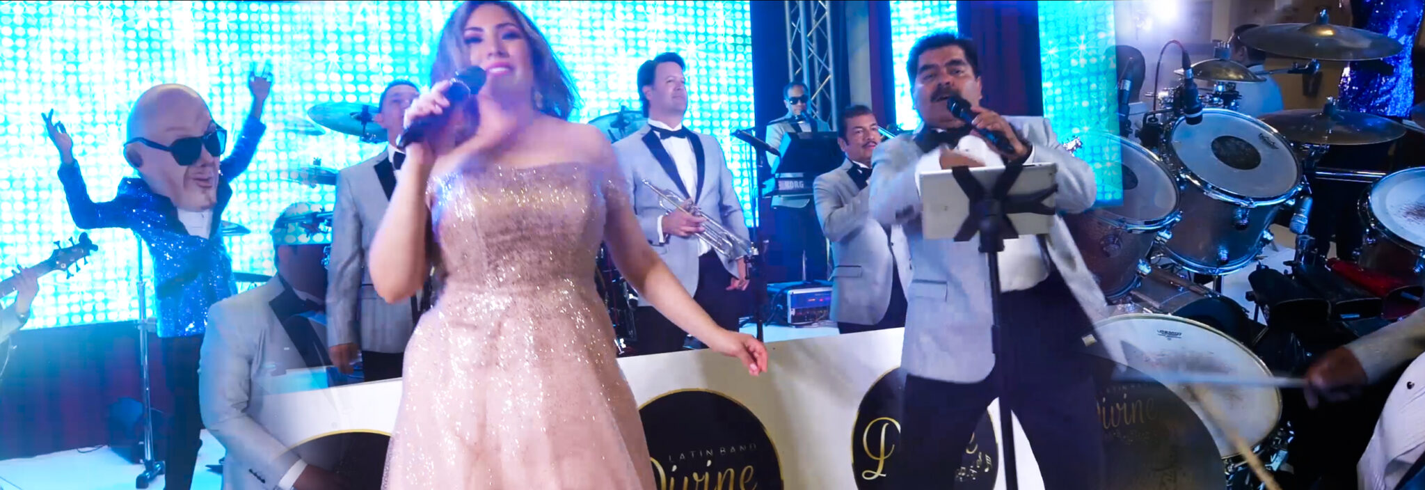 Time to book wedding live band in Los Angeles (562) 8966958